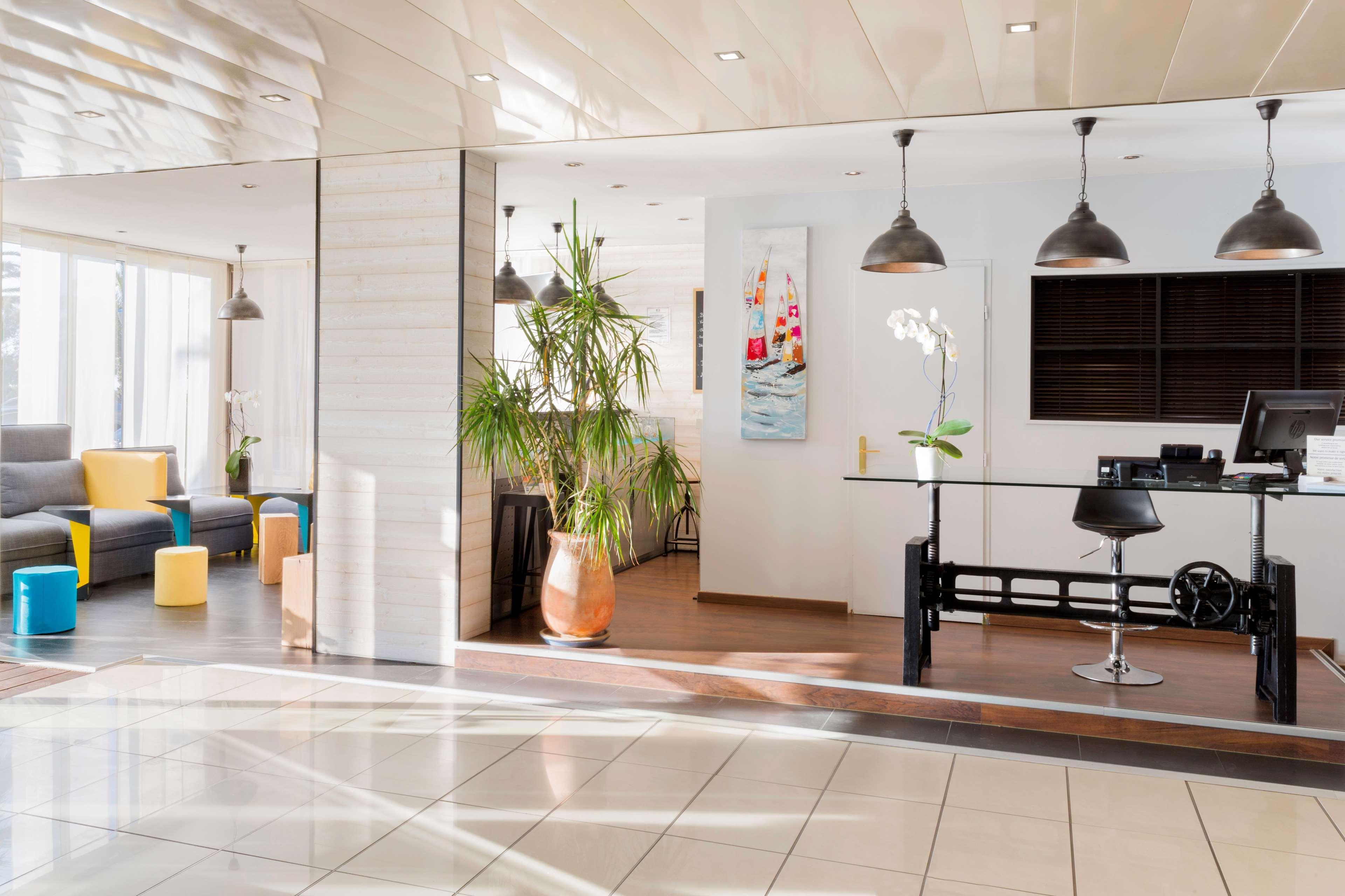 Best Western Plus Goliad Inn & Suites Экстерьер фото