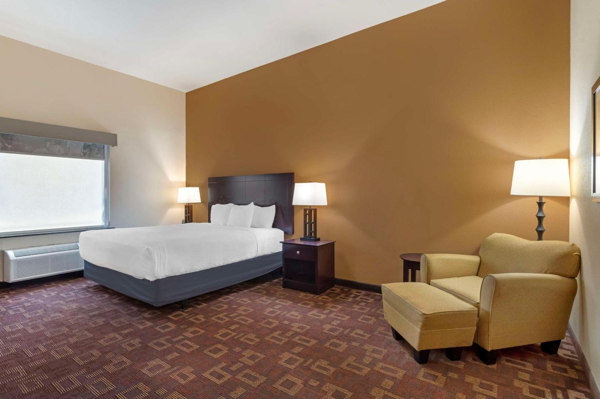 Best Western Plus Goliad Inn & Suites Экстерьер фото