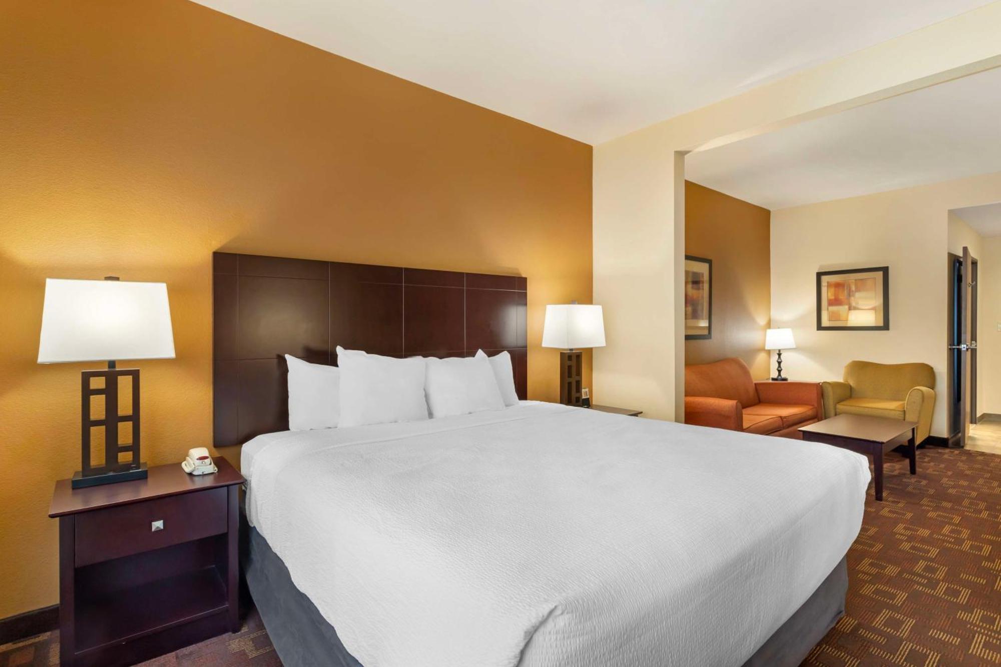 Best Western Plus Goliad Inn & Suites Экстерьер фото